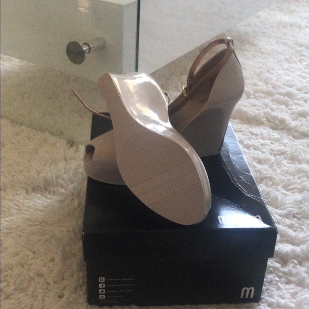 Melissa shoes size 6